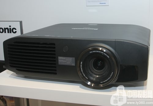 IFA2012ƳһŞC(j)PT-AE8000W̖(ho)PT-AT6000E